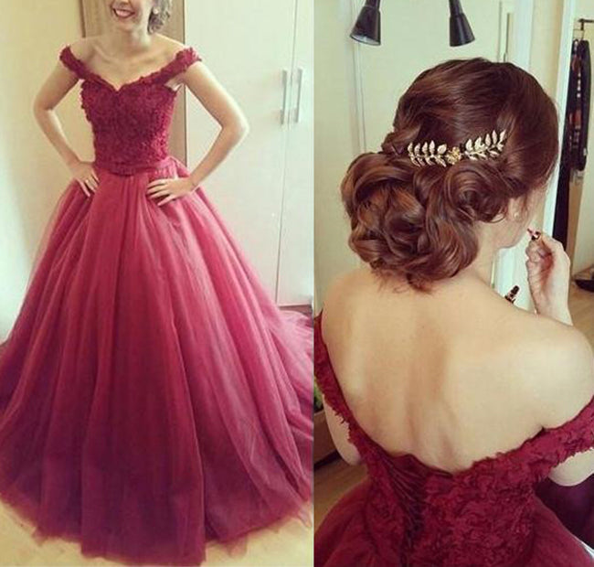 Ball Gown Off-the-Shoulder Appliqued Sleeveless Long Tulle Prom Dresses