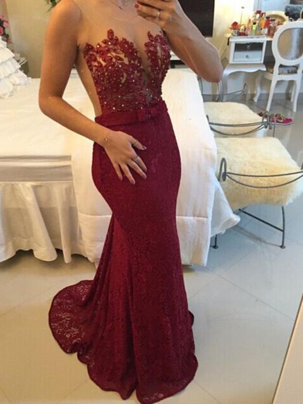 Sheath/Column Scoop Sweep/Brush Train Lace Prom Formal Evening Dresses with Applique