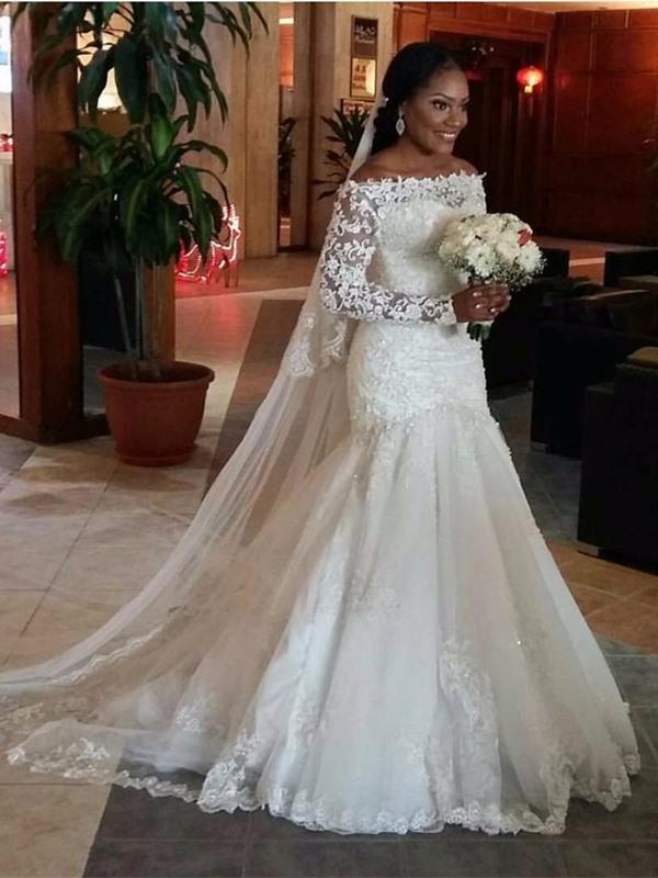 Trumpet/Mermaid Off-the-Shoulder Long Sleeves Tulle Sweep/Brush Train Wedding Dresses with Lace