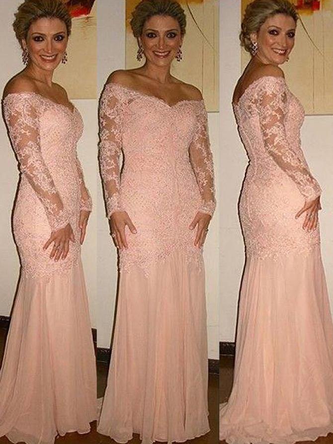 Sheath/Column Off-the-Shoulder Long Sleeves Chiffon Sweep Train Mother of the Bride Dresses with Lace