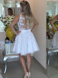 A-Line/Princess V-neck Tulle Sleeveless Short/Mini Homecoming Dresses with Beading