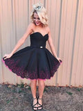 A-Line/Princess Sweetheart Satin Sleeveless Short/Mini Dresses with Beading