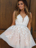A-Line/Princess V-Neck Tulle Sleeveless Two Piece Short/Mini Evening Prom Dresses with Applique