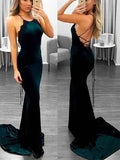 Trumpet/Mermaid Halter Velvet Sleeveless Sweep/Brush Train Prom Evening Dresses with Applique